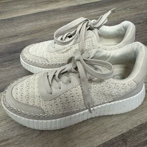 Dolce Vita Cream Woven Lace-Up Women's Sneaker
